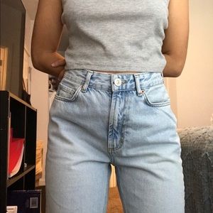 BDG URBAN OUTFITTERS MOM JEANS